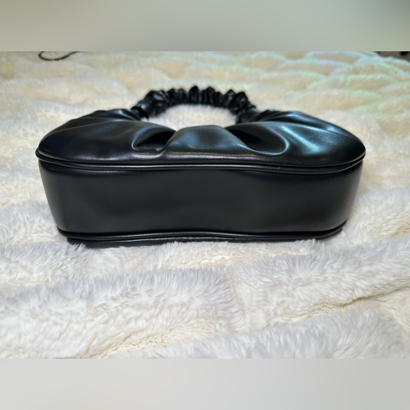 MMS Design Studio Black Ruched Bag - Picture 4 of 6